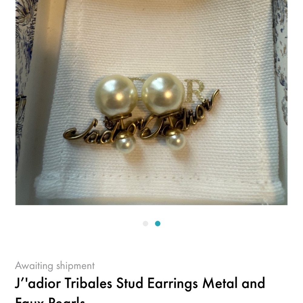 Jadior Tribale Gold and White Pearl Earrings with Floral Motif